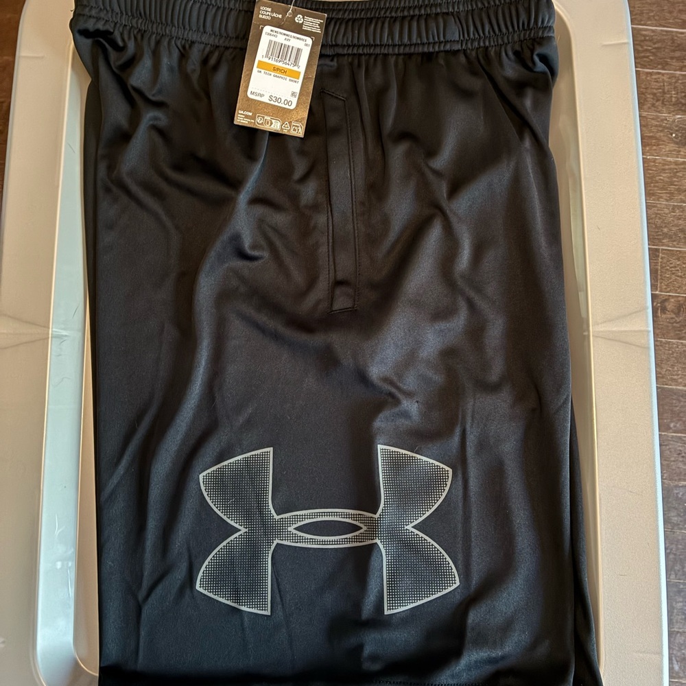 Under Armour Men's Black Athletic Shorts